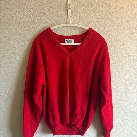 United Colors Of Benetton Scarlet V-Neck Cozy Sweater Winter Valentine's day - Picture 10 of 10